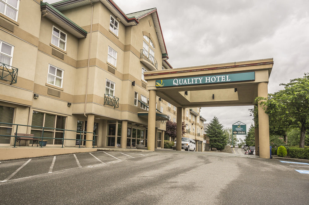 Clarion Hotel & Conference Centre Абътсфорд Екстериор снимка